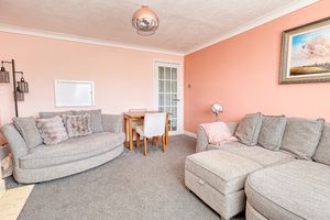 Lounge- click for photo gallery